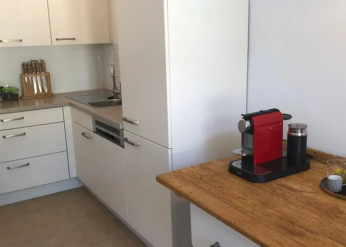 Grosse 4 Wohnung. Schoenbrunn-naehe! Διαμέρισμα *